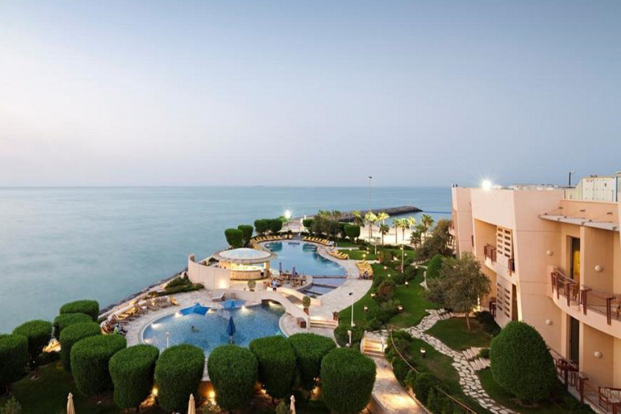 Marina Hotel Kuwait Salmiya Exteriör bild
