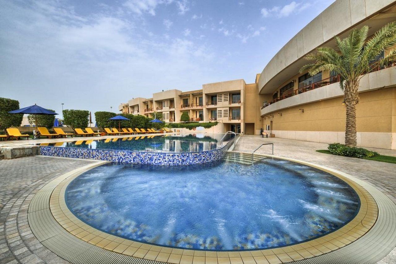 Marina Hotel Kuwait Salmiya Exteriör bild