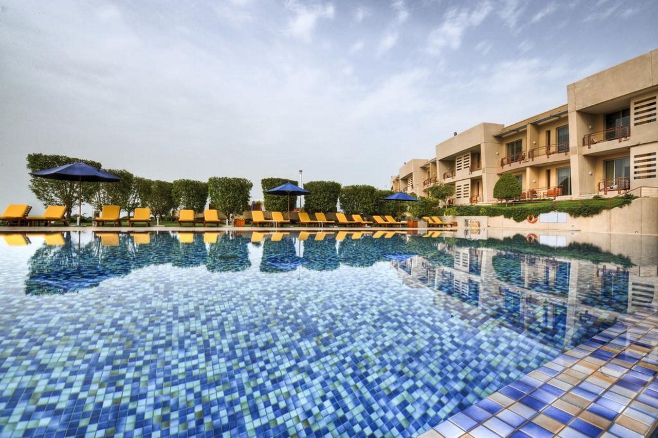 Marina Hotel Kuwait Salmiya Exteriör bild